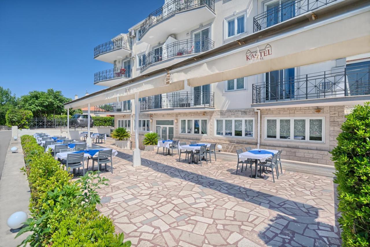 Hotel Aqua - Guest Rooms & Suites Kastela Dış mekan fotoğraf